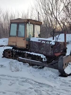 A post by @vladislavrettikh on TikTok caption: Село Ануйское, Алтайский край. Больно смотреть на российские деревни... #Россия #РоссийскаяФедерация #Деревни #Ануйское #Разруха