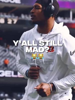 A post by @ericisdead on TikTok caption: 😹. #attention #clout #mad? #tiktok #drama #yallfunny #nflcontent #😹 #nfl #fyp