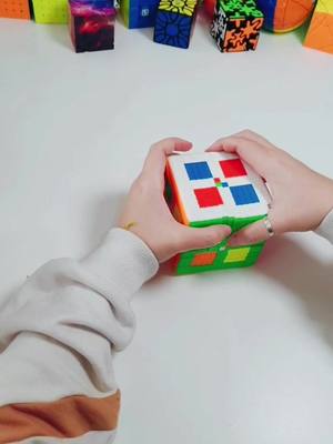 A post by @cubinesss on TikTok caption: ¡Feliz día de la independencia 🇩🇴! #rubikscube #rubik #foryoupage #fyp #parati #foryou #collection #cube #republicadominicana #dominican #flag