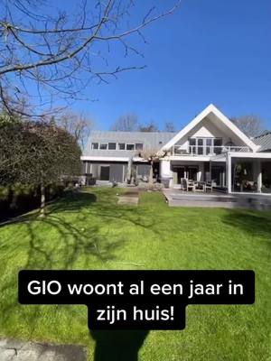 A post by @celappmedia on TikTok caption: Wat vinden jullie van GIO zijn huis? 🏡😁 #giolatooy #gio #youtuber #youtube #vlogger #viral #house #villa #beautiful