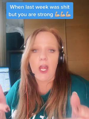 A post by @happylou42 on TikTok caption: #sing #singing #strong #pma #positivity #keepsmiling #trying #happy #doilooklikeigiveaf #fyp #fypシ