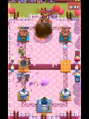 A post by @clashroyaleymas68 on TikTok caption: torturando al rival psicólogamente#clashroyale #clash #clashroyalememes #clashroyaletips #nerfienlminero