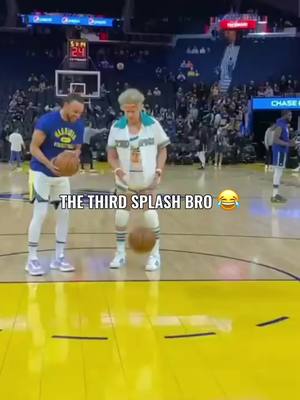 A post by @stephencurryposts on TikTok caption: #fyp #NBA #basketball #stephencurry #stephencurry30 #trending #viral #CloroxMistChallenge #LinkBudsNeverOff