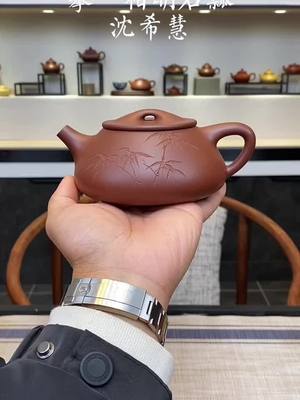 A post by @teapot_china on TikTok caption: 让自己喜欢人和事填满生活#紫砂壶 #art