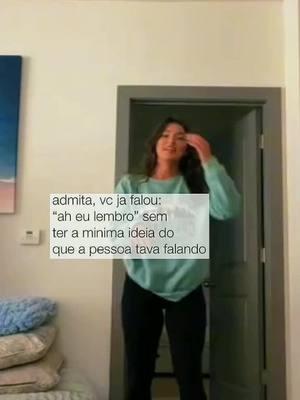 A post by @indiretass.com_ on TikTok caption: faz hj 2 anos q estivemos tds com os "15 dias sem aulas" (música nostálgica)