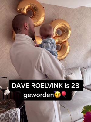 A post by @celappmedia on TikTok caption: Hoe oud zijn jullie? #birthday #daveroelvink #happybirthday #baby #cute #music #viral #steviewonder