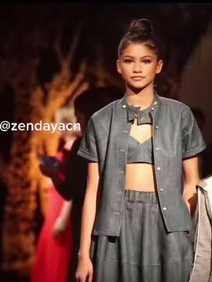 A post by @zendayacn on TikTok caption: LMAO #zendaya #foru #fyp #zendayacoleman #foryoupage