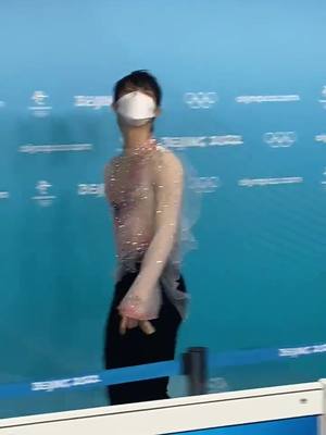 A post by @yuzuruoi on TikTok caption: BABY FLOWER 🌸 #羽生結弦 #yuzuruhanyu #yuzuruhanyuedit #beijing2022 #olympics #figureskater #figureskating #goat #日本