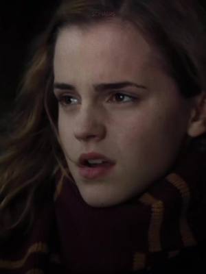 A post by @.sofiaeps on TikTok caption: sofia activa :00 #fyp #hermionegranger