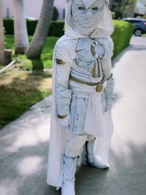 A post by @geeksgonnageek on TikTok caption: This #MoonKnight cosplay by @logandominiccosplay23 is incredible! #marvel #disneyplus #cosplay