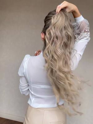 A post by @liana_sokolova_hair on TikTok caption: #LS_hair#hairextensions#gairextebsionsLosAngeles#hairextensionsLA#наращиваниеволослосанджелес#наращиваниеволос#наращиваниеволосЛА#наращиваниеволосвамерике#hairextensionsspecialist