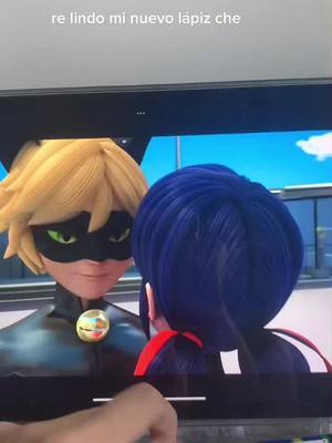 A post by @miraculous_ladybug118 on TikTok caption: me compre un nuego lápiz 😃#lapiz