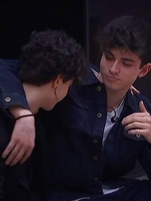 A post by @vdlteam on TikTok caption: Arriverà anche quello per @christian.stefanelli … intanto godiamoci questa amicizia🤍 #amici21 #amici2021 #christianstefanelli #crytical