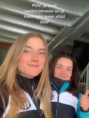 A post by @lottescheele on TikTok caption: Genieten van het lenteweer in Nederland🌞 #gyas #roeien