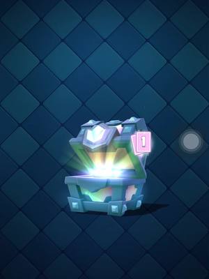 A post by @l.ancien92 on TikTok caption: Opening de merde 💩 #clashroyale