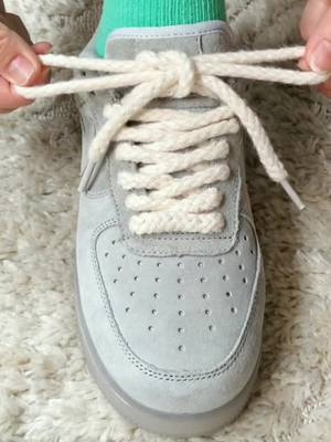 A post by @nidout on TikTok caption: #shoelace