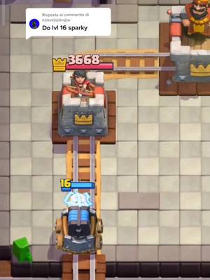 A post by @snaidols_ on TikTok caption: Rispondi a @nsisvejsjdvsjjw sparky level 16 💀 #clashroyale #clashfyp #fypシ