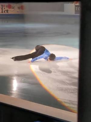 A post by @yuzuruoi on TikTok caption: HYDROBLAAAADE 😍😍🥳 #figureskater #figureskating #羽生結弦 #yuzuruhanyu #yuzuruhanyuedit #日本