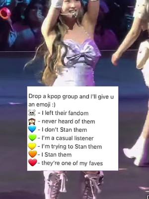 A post by @callmehemilia on TikTok caption: #kpop #twice #momo #fancam #fyp #xyzbca