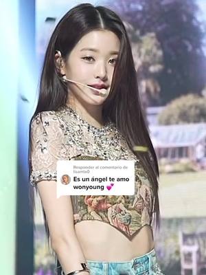 A post by @purple_cris9 on TikTok caption: Responder a @lisamtx0 #wonyoung #ive