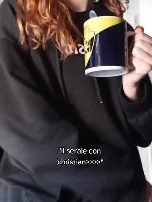 A post by @chrixlove_ on TikTok caption: era molto più bello😭// #christianstefanelli #amici21 #serale #chrixlove #onlyinmycalvins #amicidimariadifillippi #unpopularopinion