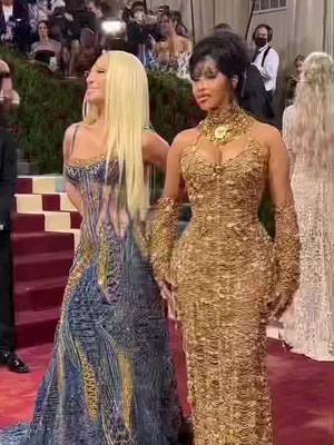 A post by @dayctrls on TikTok caption: @iamcardib wearing Versace at the 2022 #MetGala 😍 #CardiB #Fyp #FORDfortheBuilders