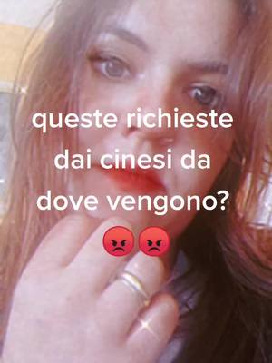 A post by @very9004 on TikTok caption: #NataleInsieme #duetto #viral #perte #buongiorno