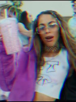 A post by @soy.violetuna_1101 on TikTok caption: ✨2000s vibes Tini🦋 💿✨#foryou#foryoupage