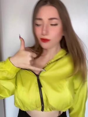 A post by @herry_live on TikTok caption: 🍋😎💋