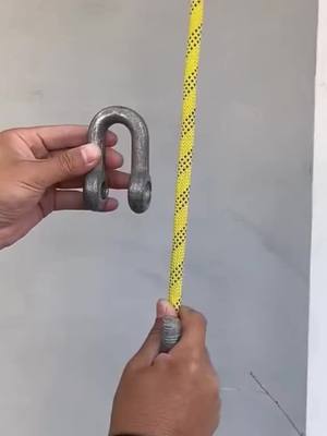 A post by @tabeud on TikTok caption: #rope #knot #KitchenHacks #fyp