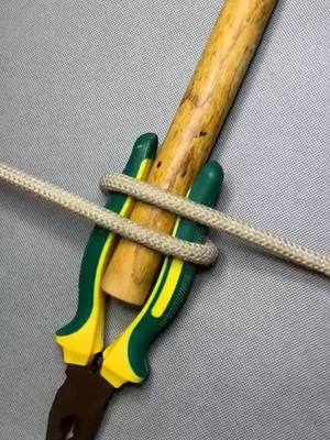 A post by @tabeud on TikTok caption: #rope #knot #KitchenHacks #fyp