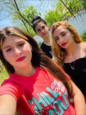 A post by @ioana_marian12 on TikTok caption: 😇😍❤️