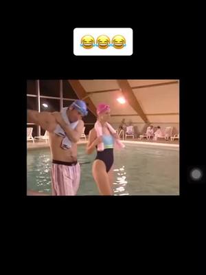 A post by @bananaxytb on TikTok caption: #charo #ungarsunefille #abonner_max🔝 #fyp #pourtoi #vacance #loulou #fornite #liker #chouchou #foryoupage