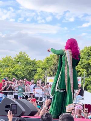 A post by @prabhnijjar94 on TikTok caption: Southall Mela # Jasminesandlas