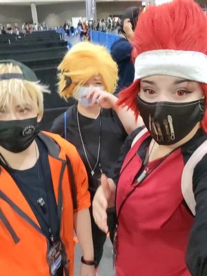 A post by @daisuki_senpai on TikTok caption: We are at MomoCon in the squad!! ✌️😆💥 #bakusquad #bakugou #kirishima #denki #bnha #momocon2022 @estley_wyn @alacris_cosplays