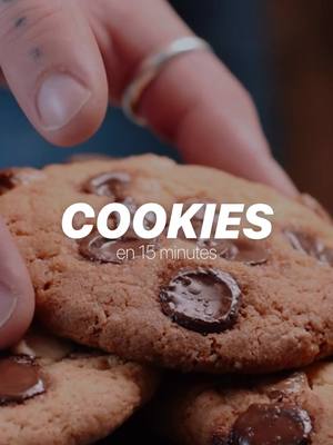 A post by @saraaah.mra on TikTok caption: Petite recette rapide de cookies irrésistibles 🤤🍪 rejoignez moi sur insta : « lesdouceursde_sarah » #cookies #patisserie #miam