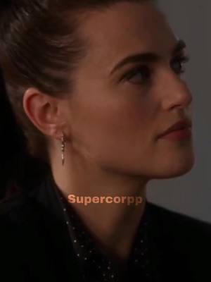 A post by @supercorpp on TikTok caption: Buenas noches... #supercorp #hot #supergirl #lenaluthor #karadanvers #lgtb