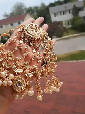 A post by @jewellerycafecanada on TikTok caption: BRIDAL SIDE PASSA #tiktokcanada #meenakarijewellery #kundanjewellery #jhoomar #passa #jewelrybusiness #bridaljewelry #SmallBusiness #scarborough #jewelry