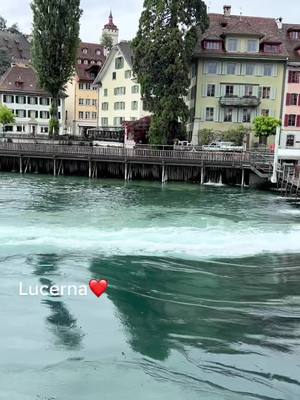 A post by @florcordova73 on TikTok caption: Lucerna, Suiza! #parati