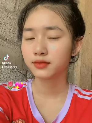 A post by @taiy173 on TikTok caption: #ຂໍໃຈແດ່ເຮີຍ😆