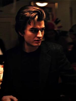 A post by @ais_editxs on TikTok caption: #areyoukiddingme ? #keşfet #steveharrington #sadd97 #strangerthings