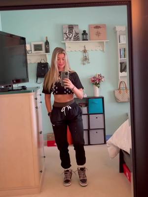 A post by @natnatonthat on TikTok caption: GFOTD (gym fit of the day)  #fyp #fit #FitTok