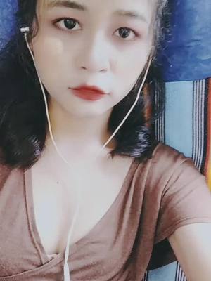 A post by @hayyatilin on TikTok caption: #ချစ်လွန်းလို့#fyp #tiktokuni #foryoupage #fypシ #tittikomyanmar🇲🇲🇲🇲🇲🇲 #tiktok #trend #ရောက်ချင်တဲ့နေရာရောက်👌