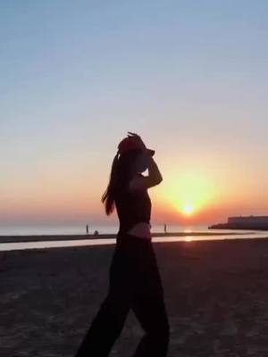 A post by @tinalol98 on TikTok caption: #like #dance #follow