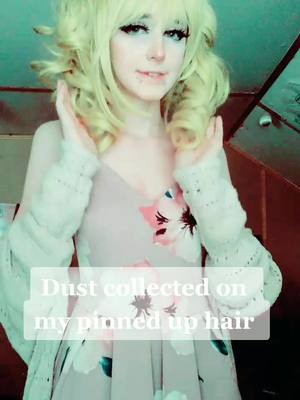 A post by @cosplayer_account_ on TikTok caption: #elizabethmidfordcosplay #elizabethmidford  #blackbutlercosplay  #kuroshitsuji  #blackbutler #lizzycosplay