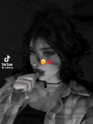 A post by @dome.x.fer_kim_0 on TikTok caption: 💋🛐