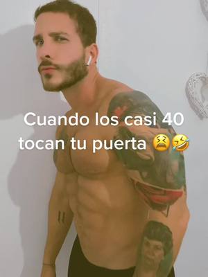 A post by @miguelefit111 on TikTok caption: 🤷🏻‍♂️ #39