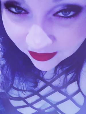 A post by @fordmommaf100 on TikTok caption: #morticaaddams #filter #havingfun #biggirlhype