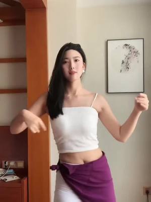 A post by @ting728118 on TikTok caption: #sexy #fyp #foryou #sexylady😘💋 #sexyyy😎 #sexytime😈🥵🥵 #sexybbw😜