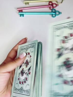 A post by @amazontarot on TikTok caption: #amazontarot